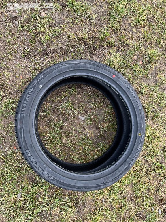 235/40 r19 Nové celoroční pneu Tracmax 235 40 R19 - Velké Přílepy ...