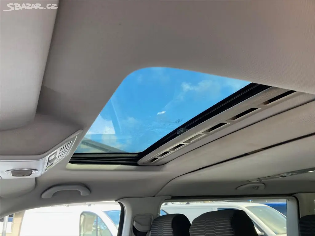 Volkswagen Caravelle, 2,0 BENZIN 85KW NOVÉ ROZVODY Š - fotka 5