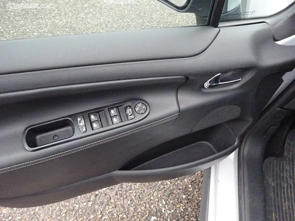 Peugeot 207 1.6 HDI Combi SW r.v.2008 (80 KW) - fotka 6