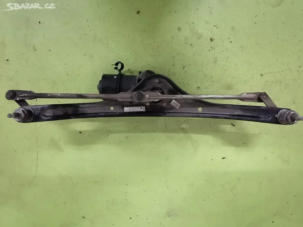 Náhled: Přední ramena motor stěrače Škoda Felicia