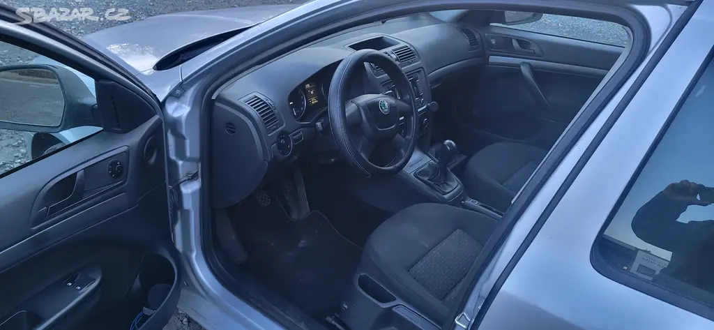 Škoda Octavia combi TDI 77kW Elegance Tažné-CZ-TOP - fotka 2