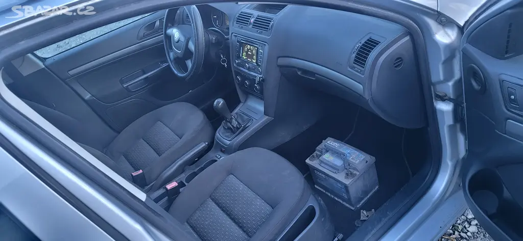 Škoda Octavia combi TDI 77kW Elegance Tažné-CZ-TOP - fotka 3