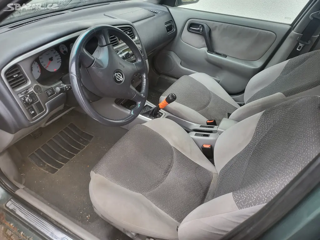 Nissan Primera 1,8 benzin - fotka 4