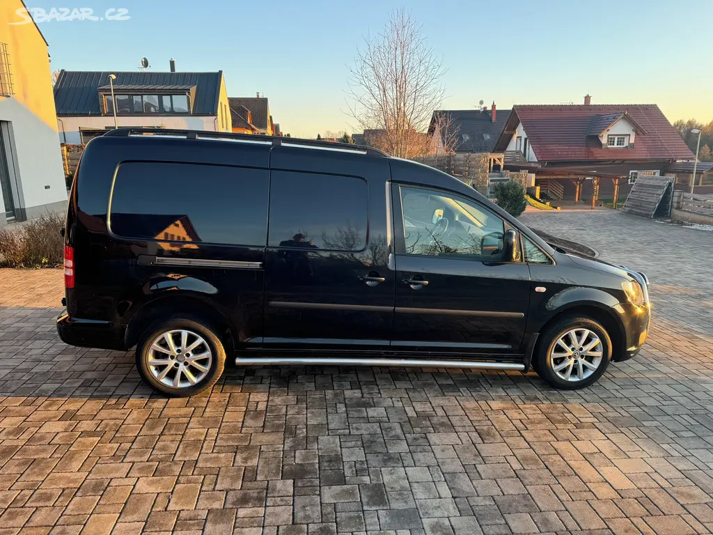 Volkswagen Caddy Maxi 1,6 TDi 75kW DSG Webasto - fotka 6