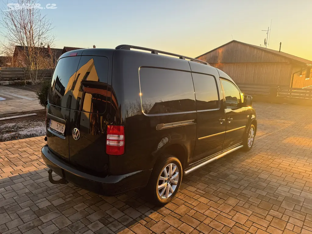 Volkswagen Caddy Maxi 1,6 TDi 75kW DSG Webasto - fotka 5
