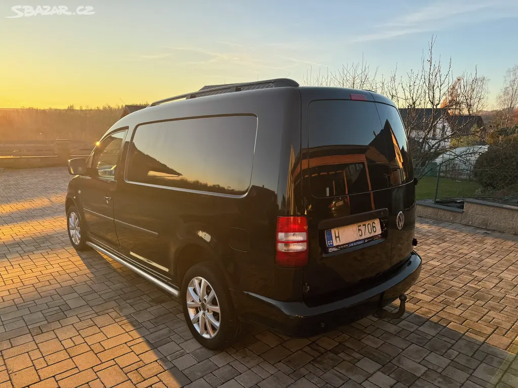 Volkswagen Caddy Maxi 1,6 TDi 75kW DSG Webasto - fotka 3