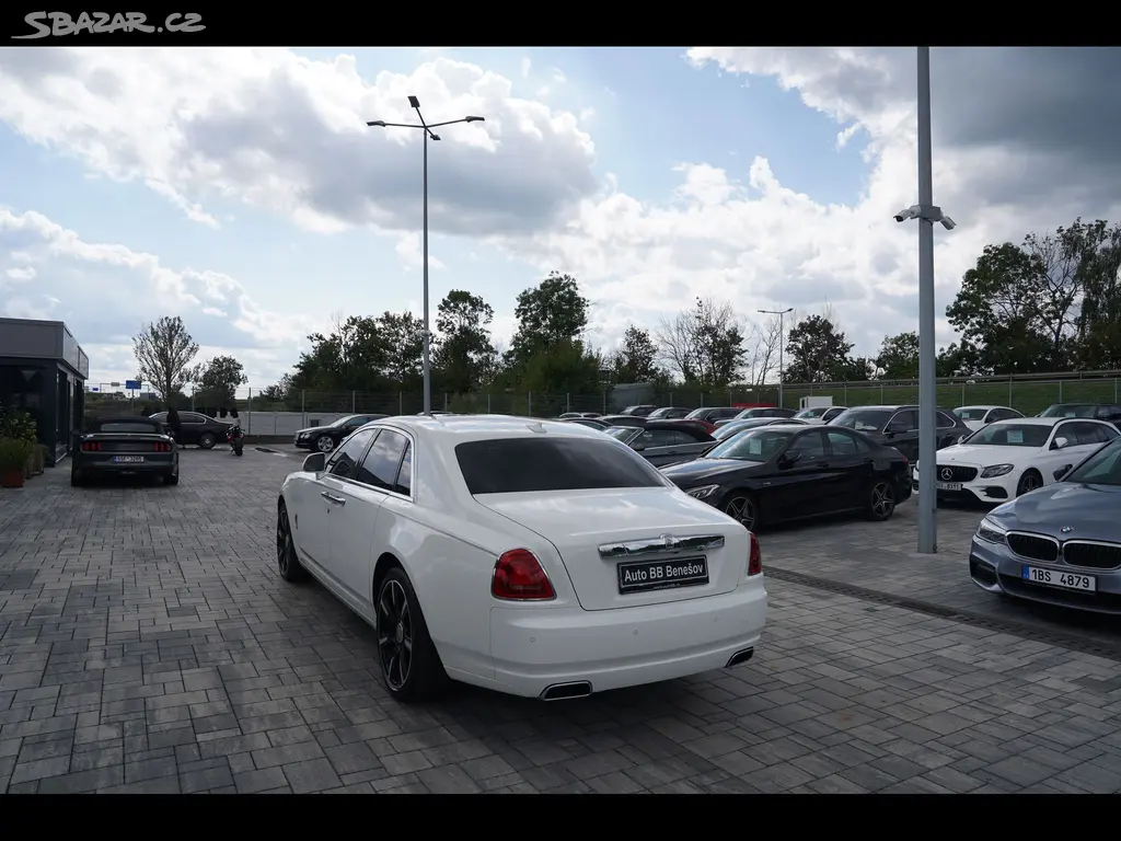 Rolls-Royce Ghost, 6.75i V12 570 PS - fotka 4