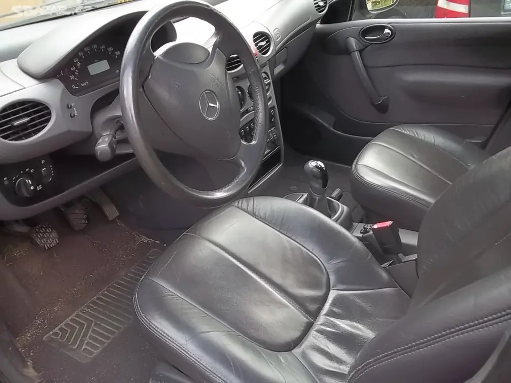 Mercedes A 190, 1.9 i - fotka 3