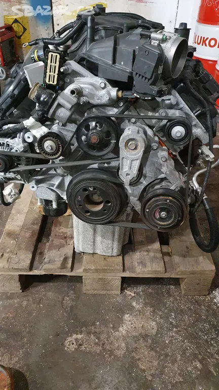 Náhled: motor 6.4 SRT Jeep Grand Cherokee
