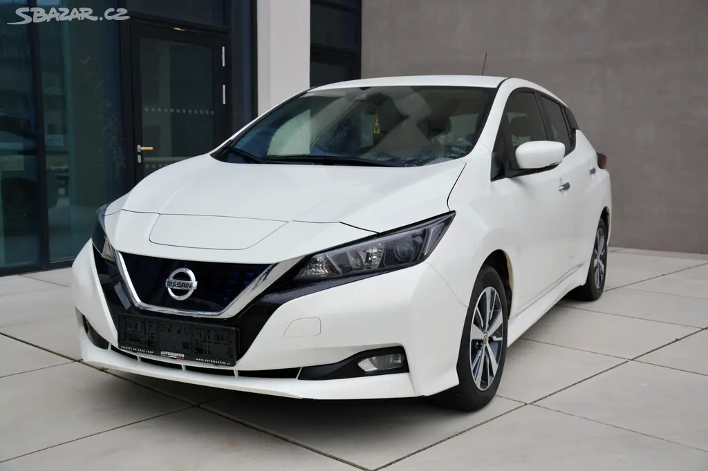 NISSAN Leaf Acenta 110KW 1 MAJITEL KAMERA