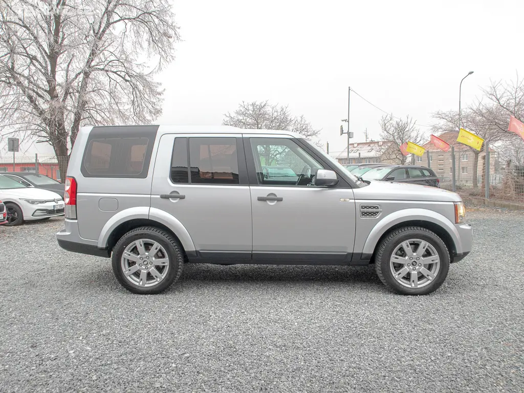Land Rover Discovery 3.0D 180KW 4x4 PO ROZVODECH - fotka 2