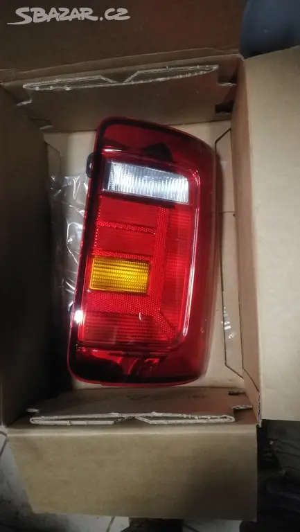 Náhled: VW CADDY 2K5, PZ LAMPA ,2K1945096AD