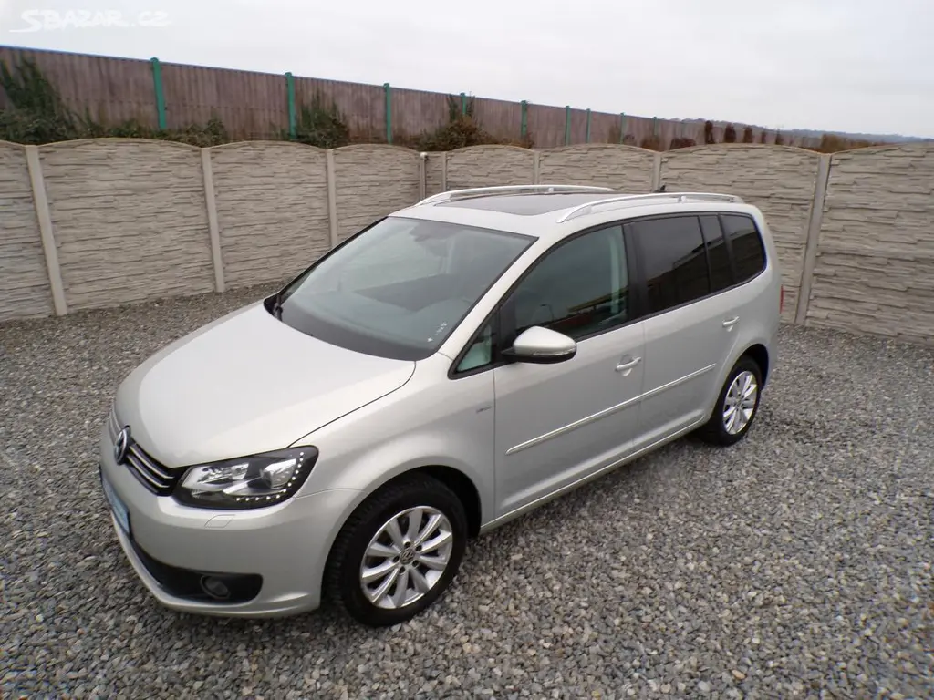 Volkswagen Touran 1.4TSi HIGHLINE DSG/CNG/XENON! - fotka 3