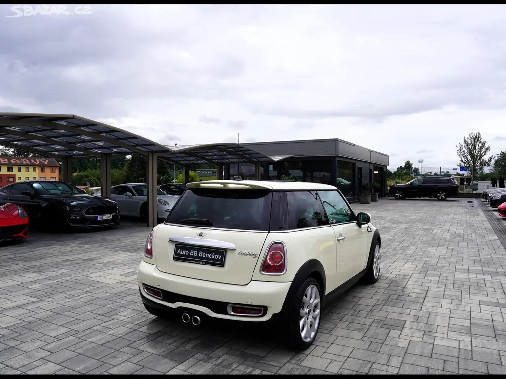 Mini Cooper S, 1.6 Cooper S/kůže/automat/navi - fotka 6