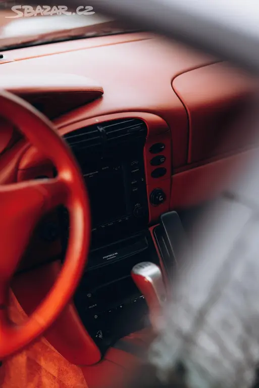 Porsche 911 Carerra 4 , 221kw , Manuál - fotka 3