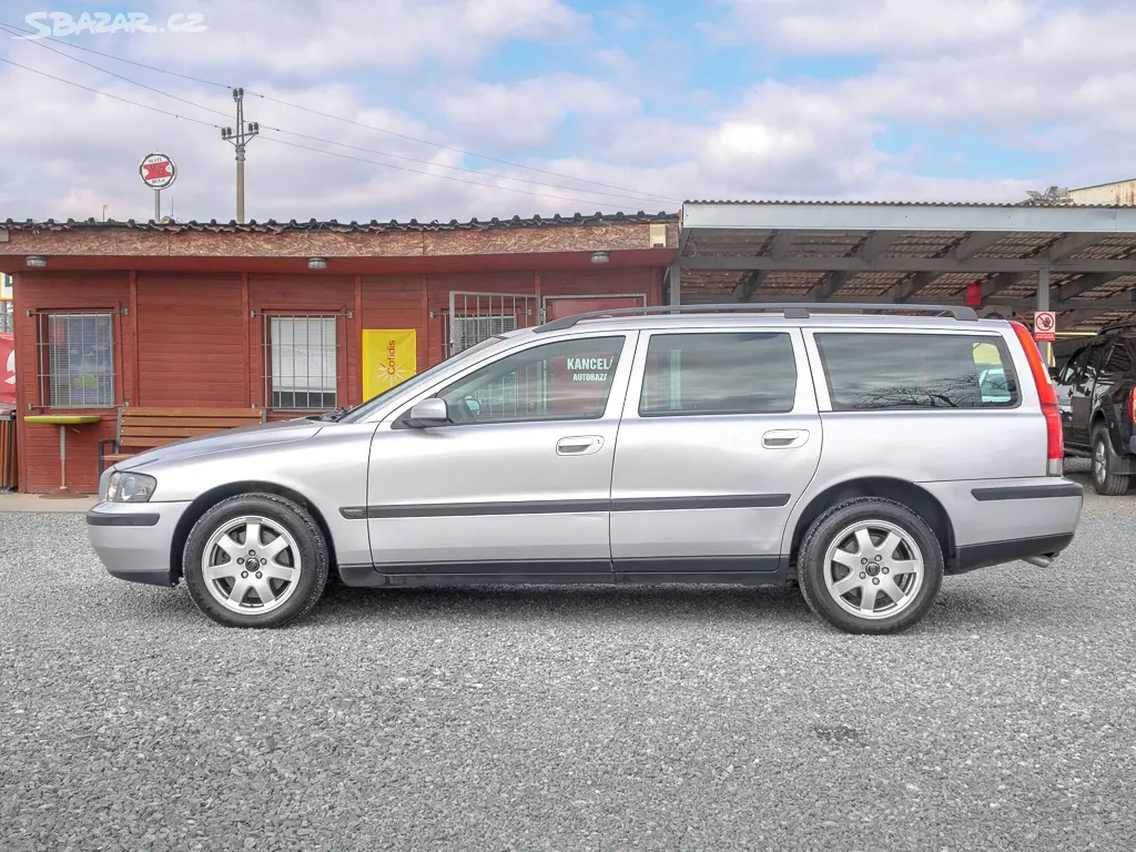 Volvo V70 2.4D 120KW mat 4x4