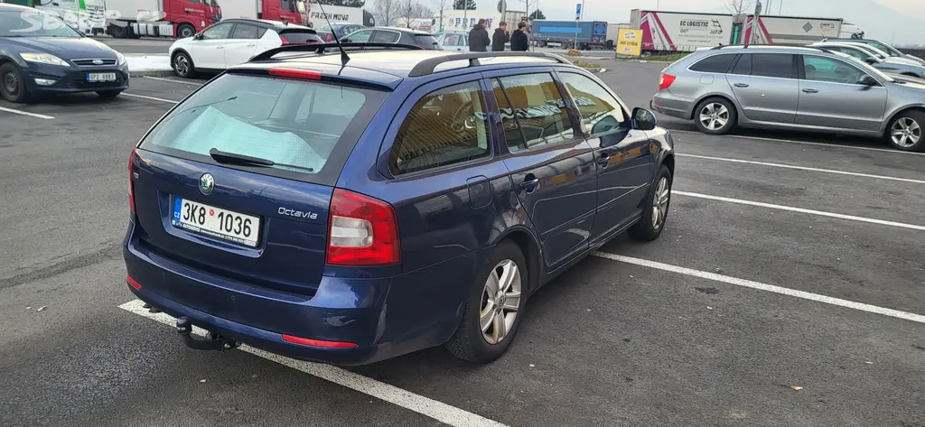 Škoda Octavia combi II 1.9 TDI 77 KW Elegance-CZ - fotka 5