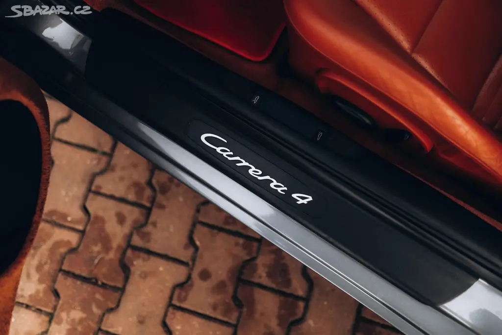 Porsche 911 Carerra 4 , 221kw , Manuál - fotka 4