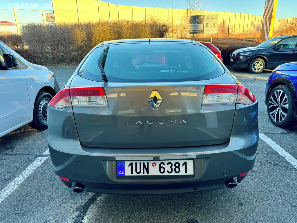 Renault Laguna 2.0i 125kW AUTOMAT ALCANTARA XENONY - fotka 6