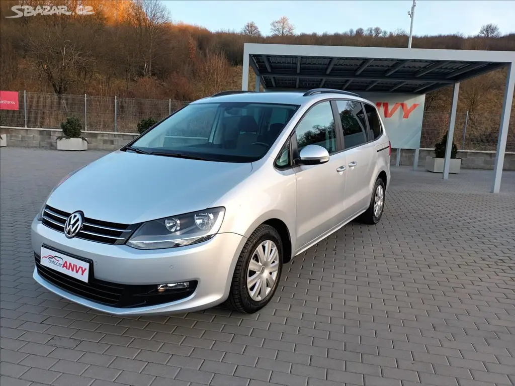 Náhled: Volkswagen Sharan, 2,0 TDI,7MÍST,SERVISKA,VÝHŘEV