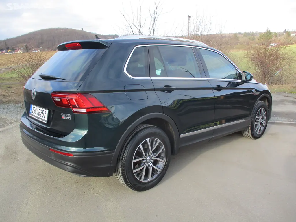 VW Tiguan 2.0TDi*4x4*7DSG*NAVI*DPH*ACC*F1*TAŽNÉ Z. - fotka 5