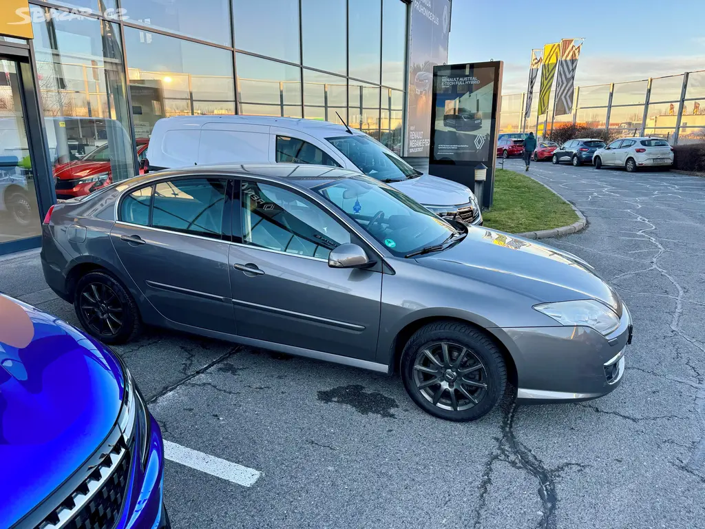 Renault Laguna 2.0i 125kW AUTOMAT ALCANTARA XENONY - fotka 4