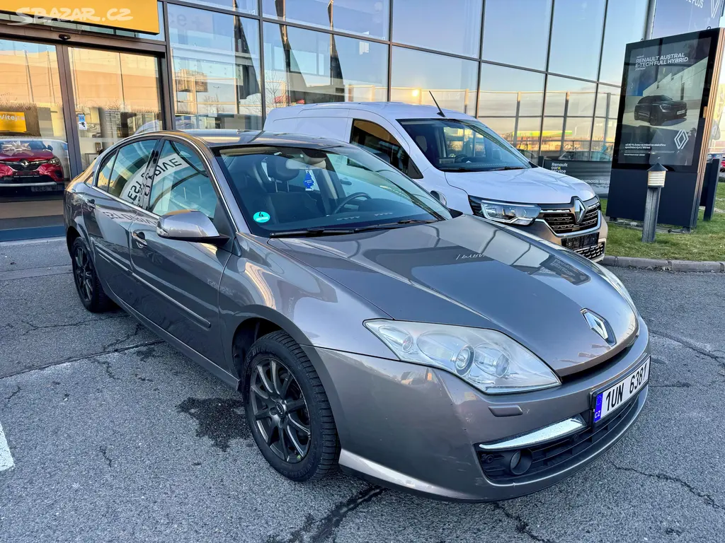 Renault Laguna 2.0i 125kW AUTOMAT ALCANTARA XENONY - fotka 2
