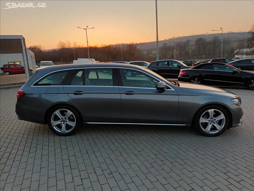 Mercedes-Benz Třídy E, 3,0 E 350d,TAŽNÉ,KOLA,SERVIS - fotka 4