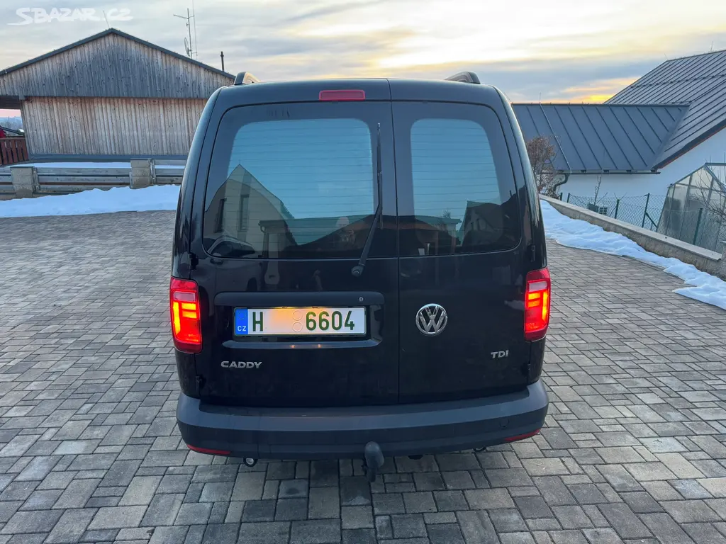 Volkswagen Caddy Maxí 2.0 TDi 75kW Webasto DPH - fotka 4
