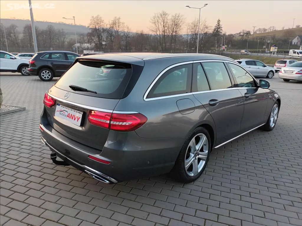 Mercedes-Benz Třídy E, 3,0 E 350d,TAŽNÉ,KOLA,SERVIS - fotka 5