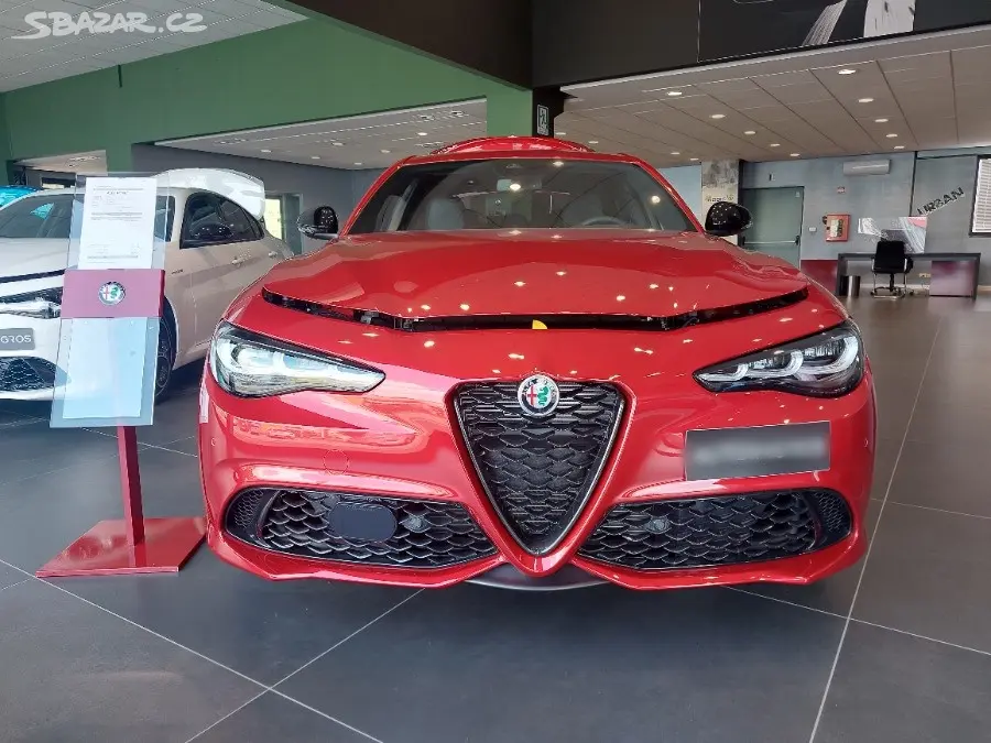 ALFA ROMEO Giulia 2.2 TD 210 Cv Awd Veloce - fotka 5