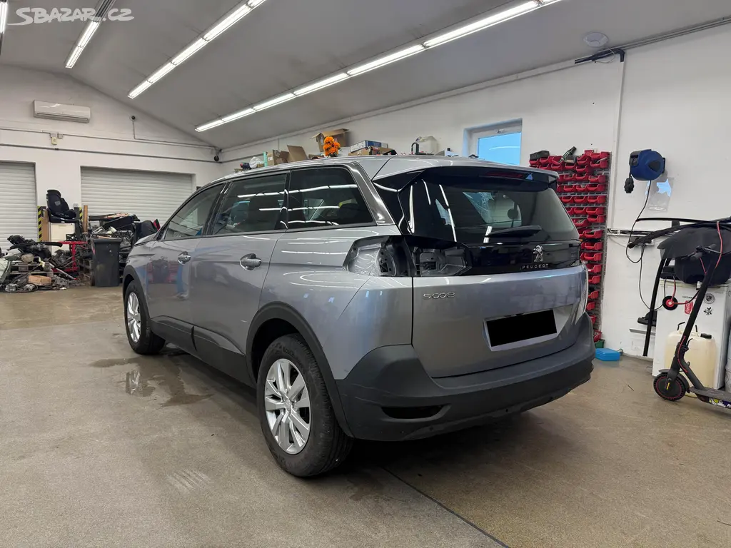 Peugeot 5008 - fotka 4