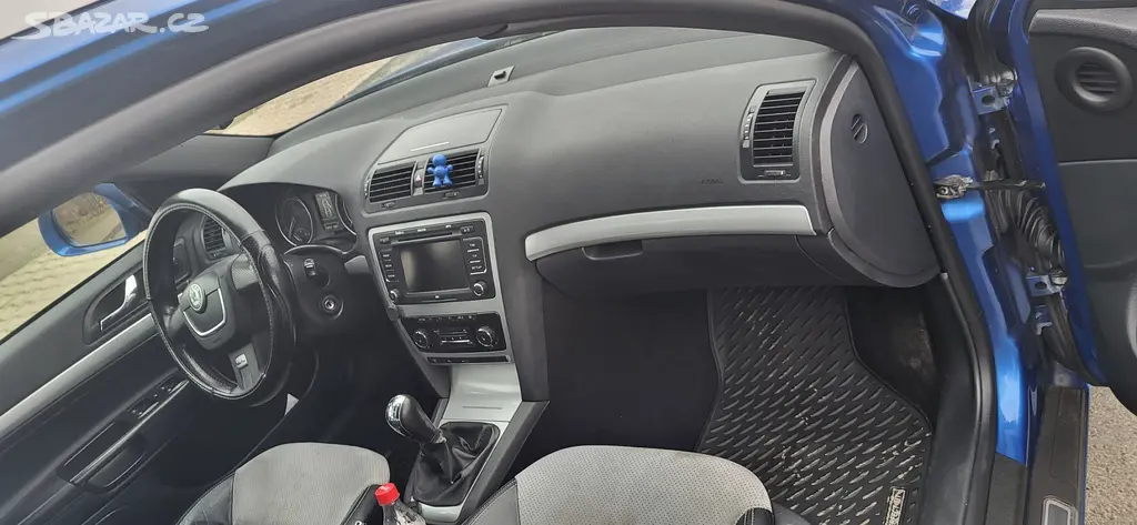 Škoda Octavia combi II RS 2.0 TDI 125 kW 2010-TOP - fotka 3