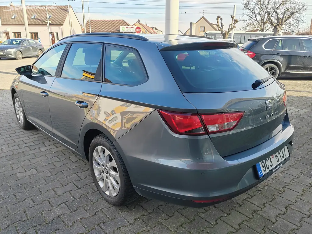 Seat Leon, 1.6TDI,77KW Manuál - fotka 4