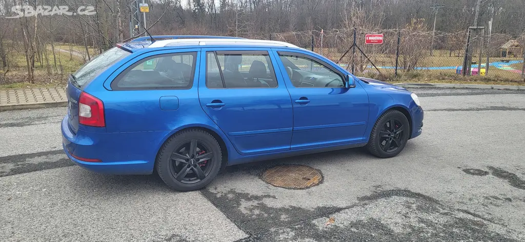 Škoda Octavia combi II RS 2.0 TDI 125 kW 2010-TOP - fotka 4