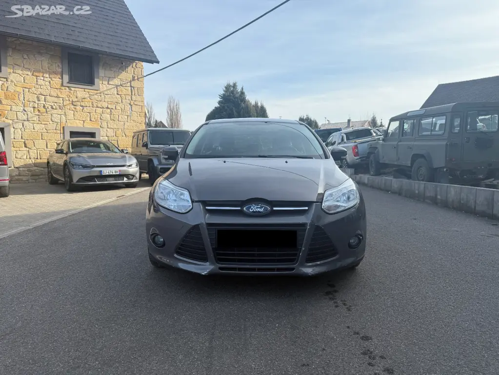 Ford Focus 1.6 TDCI 70 kW - fotka 2