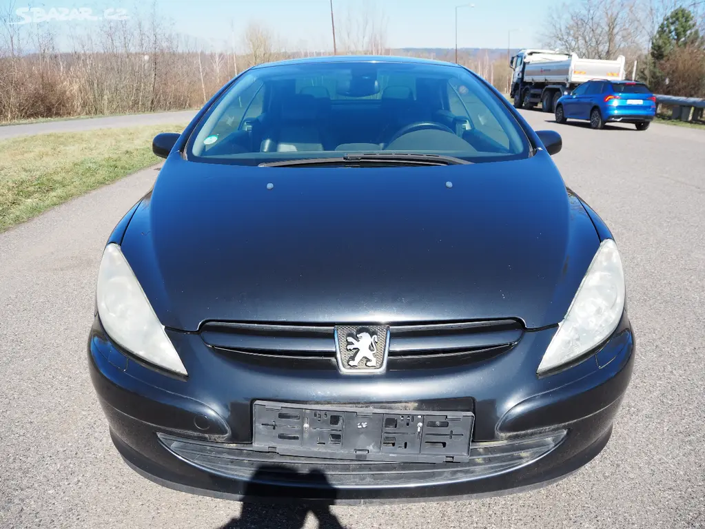 Peugeot 307 CC 2.0 KABRIOLET, klima, kůže - fotka 2