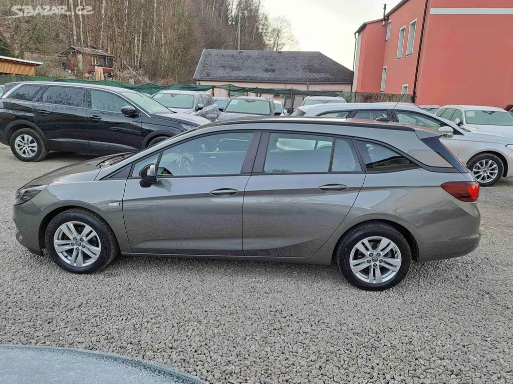 Opel Astra, 1,5 CDTI 90kW LED 16ALU NAVI - fotka 6