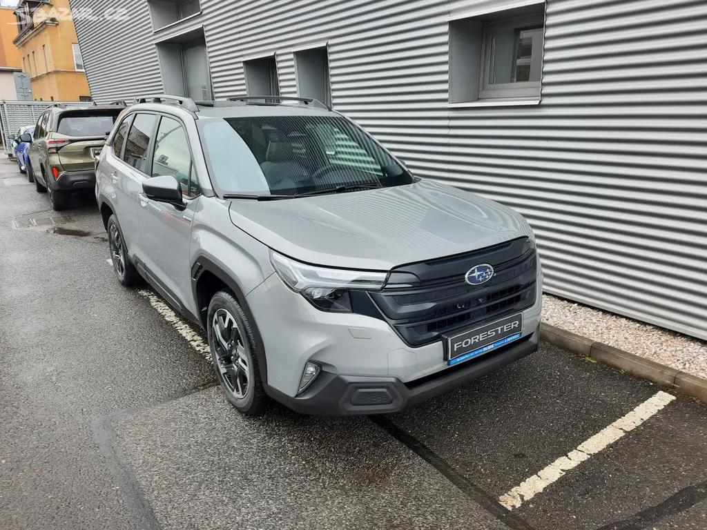 Subaru Forester, NOVÝ FORESTER 2,0i TOURING - fotka 6