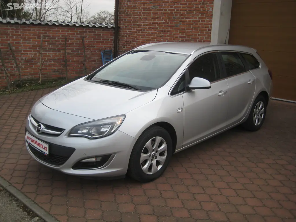 Opel ASTRA 1.6 CDTi 81KW ČR SERVISKA
