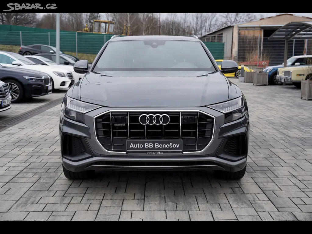 Audi Q8, 50 TDI/Q/Matrix/21"/tažné/ČR