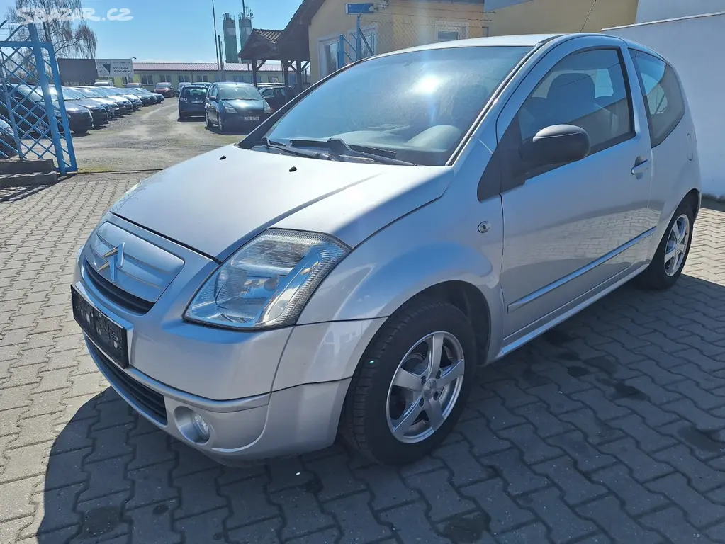 Citroen C2 1.4i Benzín, r. 2007, naj. 118.150 km - fotka 3