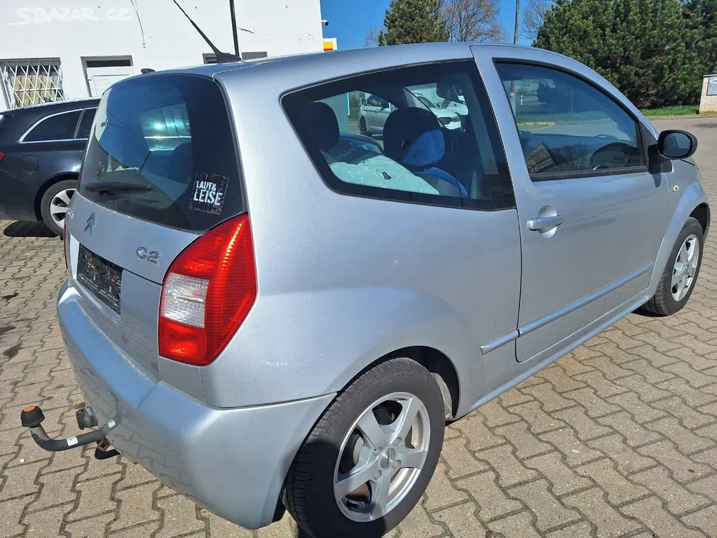 Citroen C2 1.4i Benzín, r. 2007, naj. 118.150 km - fotka 6