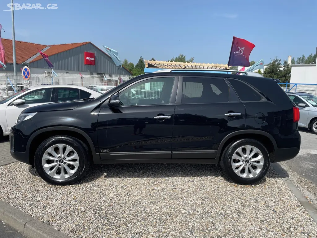 Kia Sorento 2.2 CRDi/145kW 4x4 - Automat - fotka 4