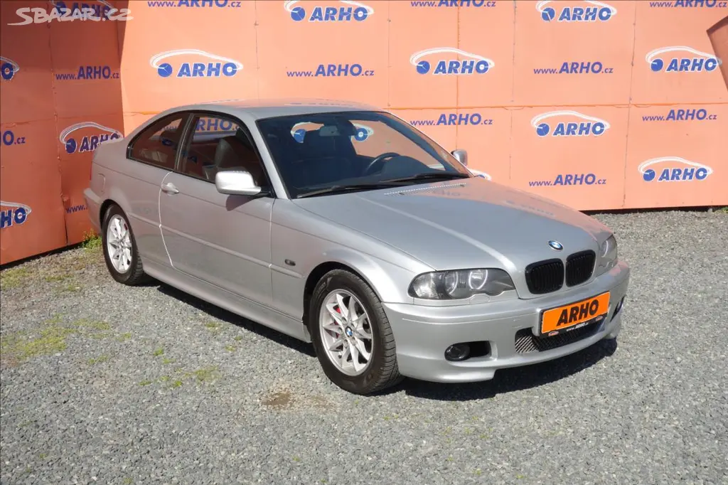BMW Řada 3, 318 Ci, SERVISNÍ KNIHA.