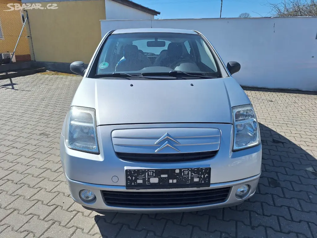 Citroen C2 1.4i Benzín, r. 2007, naj. 118.150 km - fotka 2