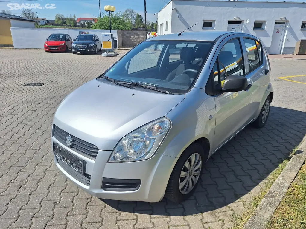 Suzuki Splash 1.0i/48kW. r.5/2011, Servisní kniha