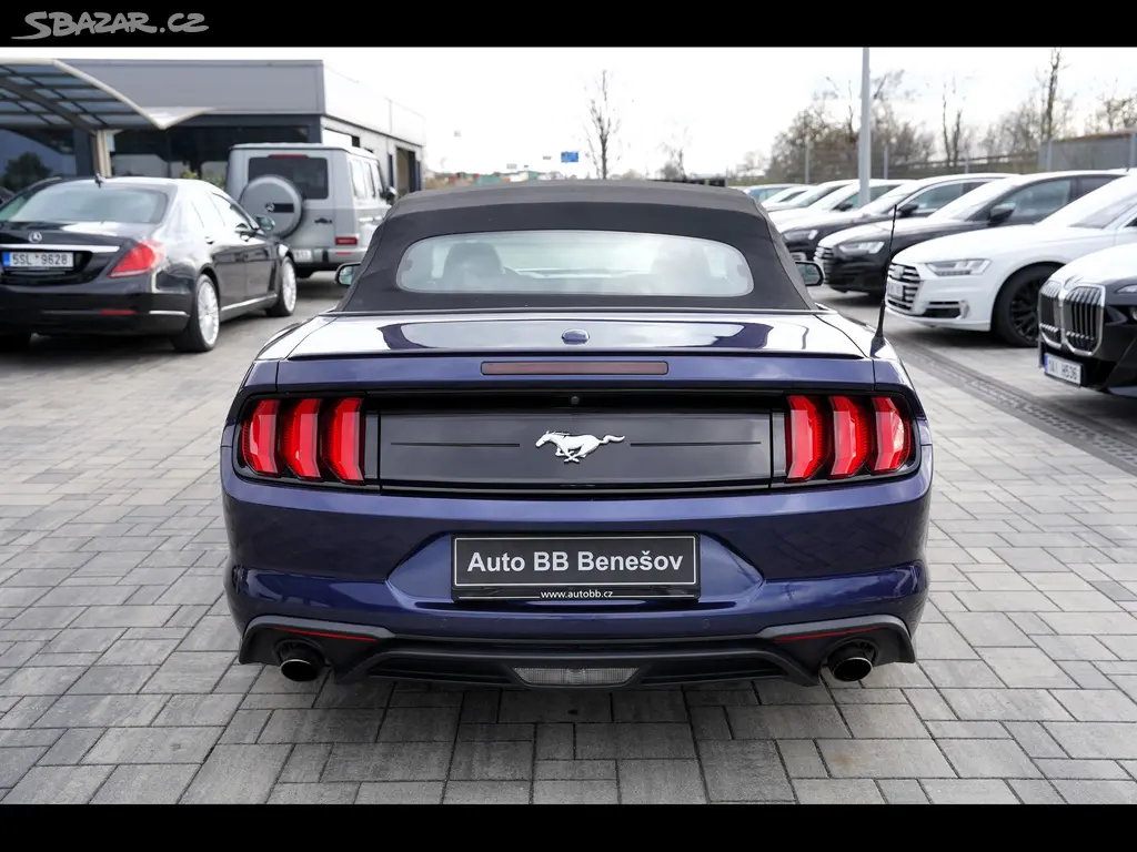 Ford Mustang, Convertible 2.3L EcoBoost - fotka 5