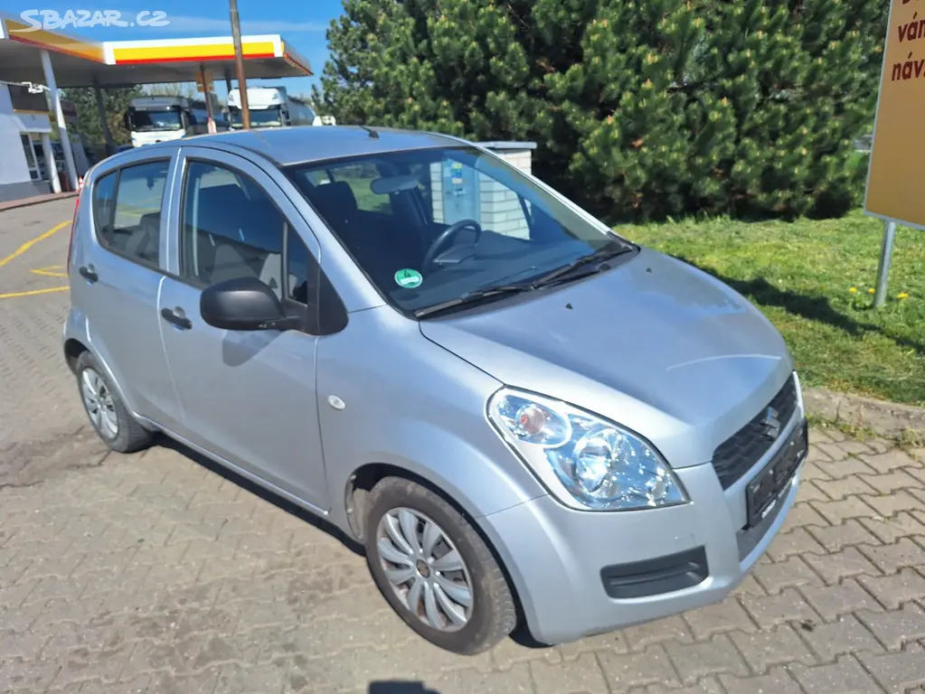 Suzuki Splash 1.0i/48kW. r.5/2011, Servisní kniha - fotka 2