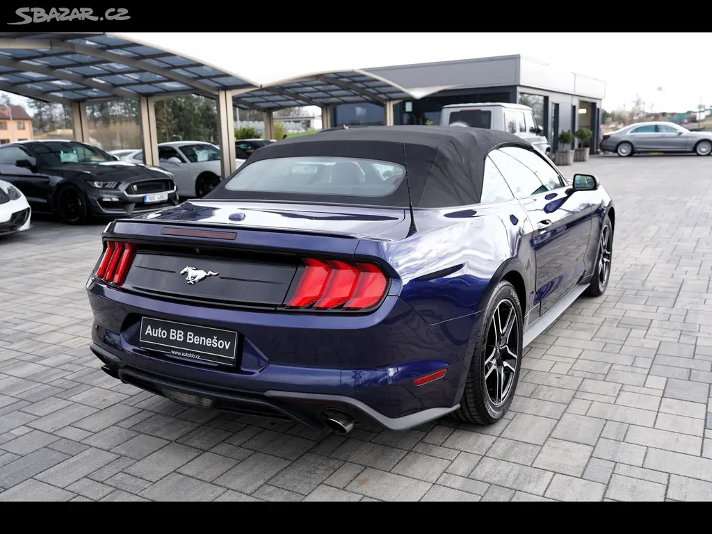 Ford Mustang, Convertible 2.3L EcoBoost - fotka 6